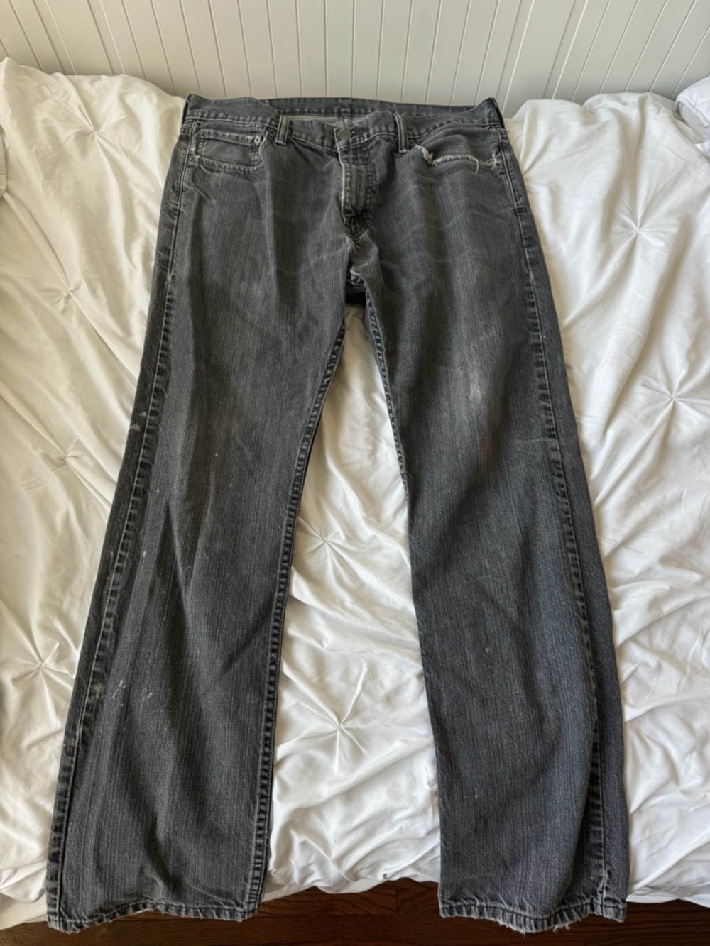 Men's Levi Black Washed Straight-Leg Jeans